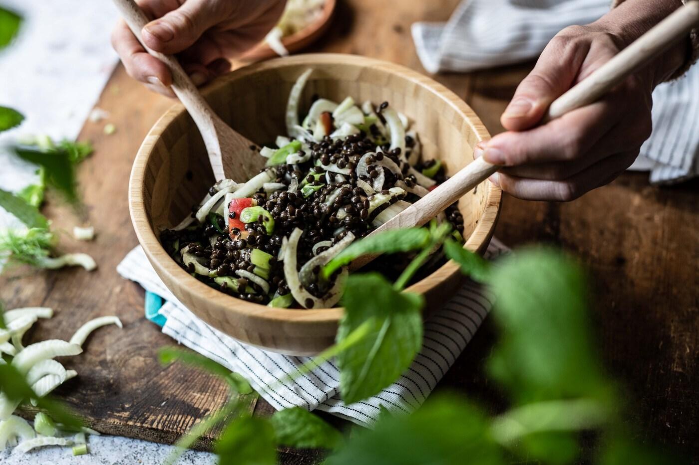 Finire di preparare l’insalata