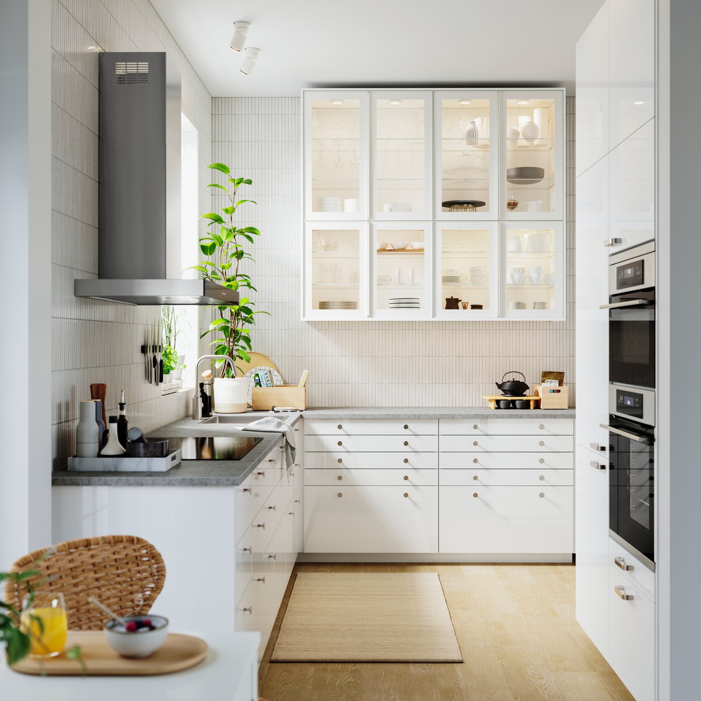 Ett vitt IKEA RINGHULT kök