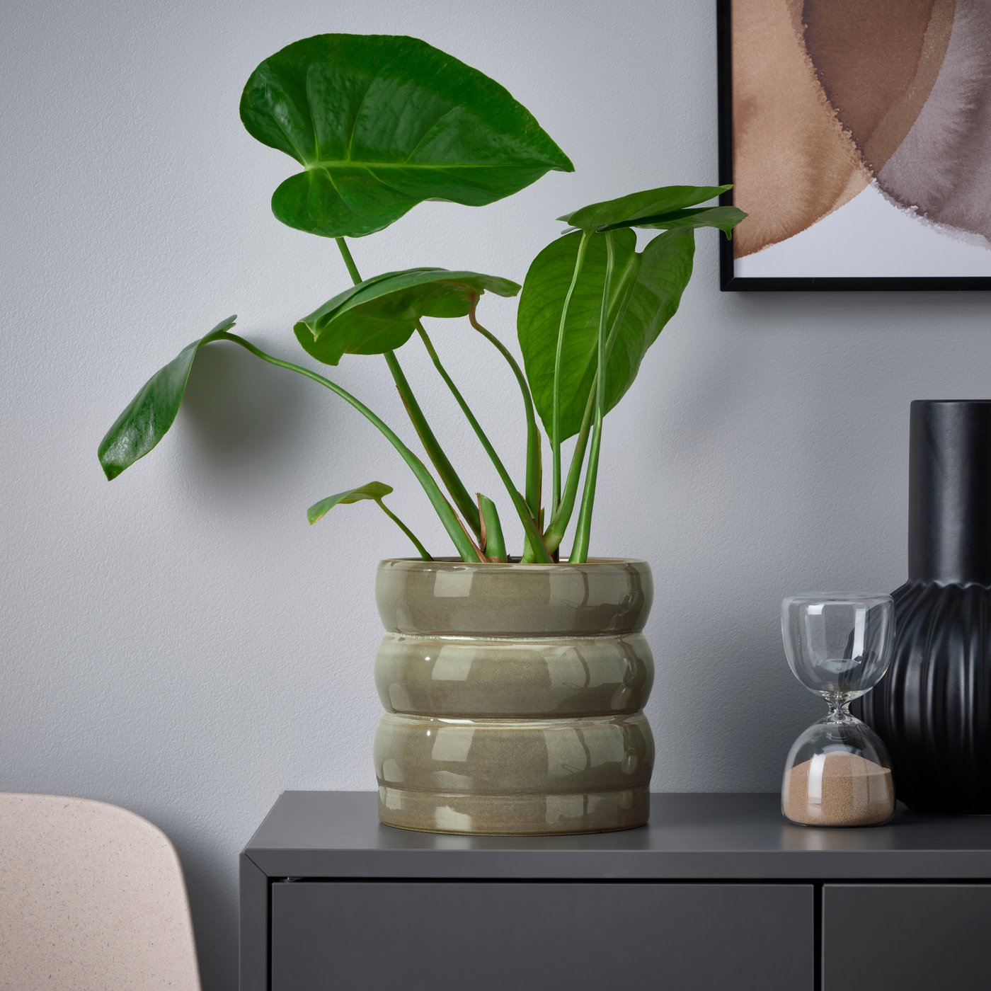 Un vaso da fiori HASSELBUKETT per interni/esterni/verde/marrone.