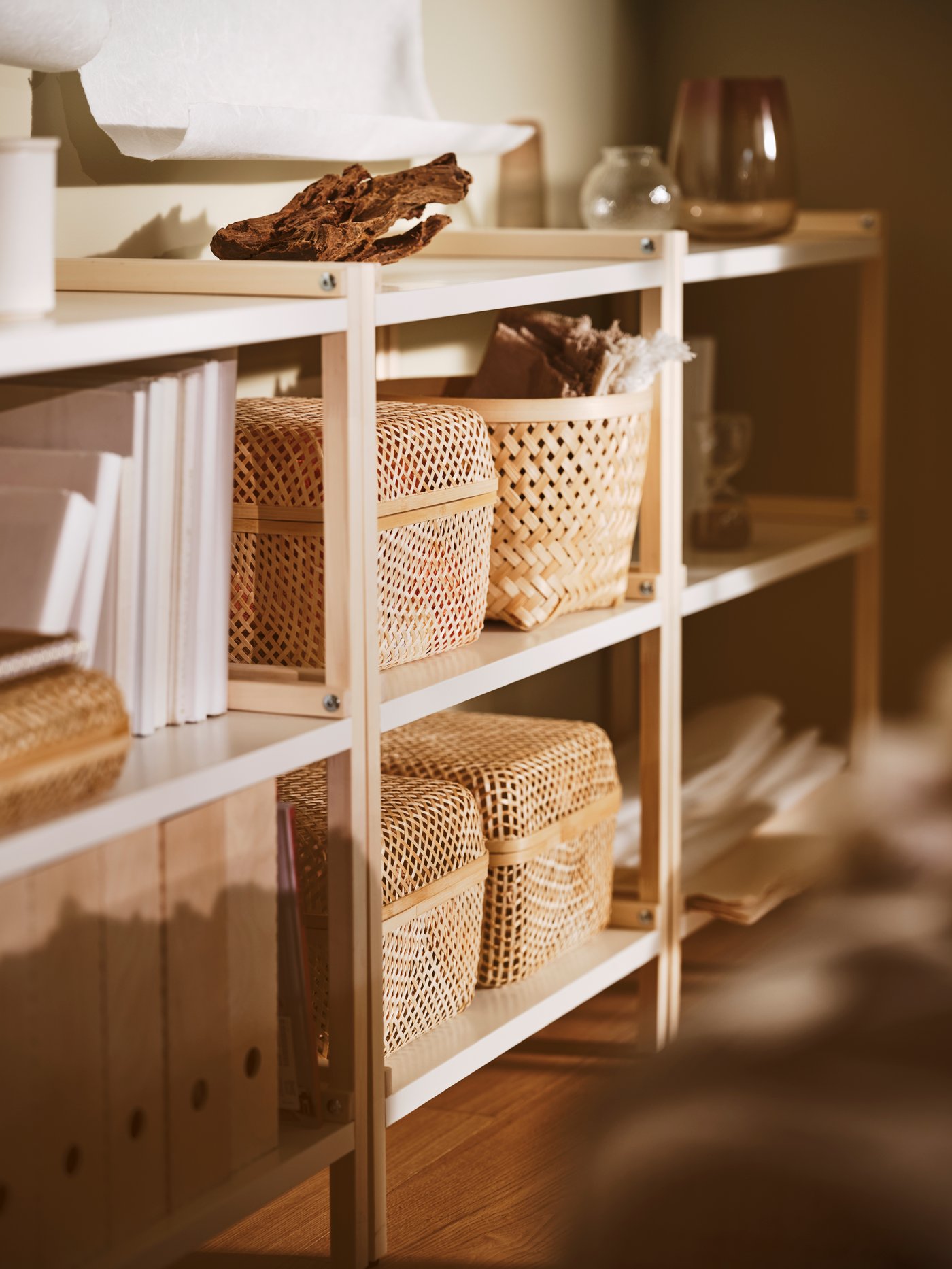 bascket in shelf