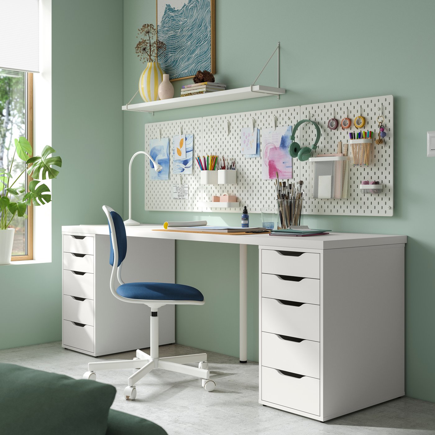 A white ALEX desk