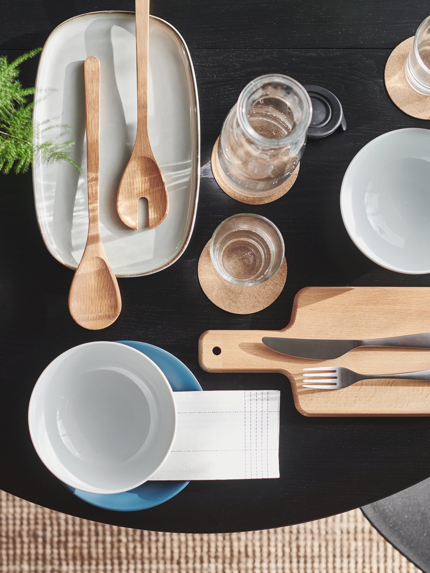 A grey GLADELIG plate in the kitchen