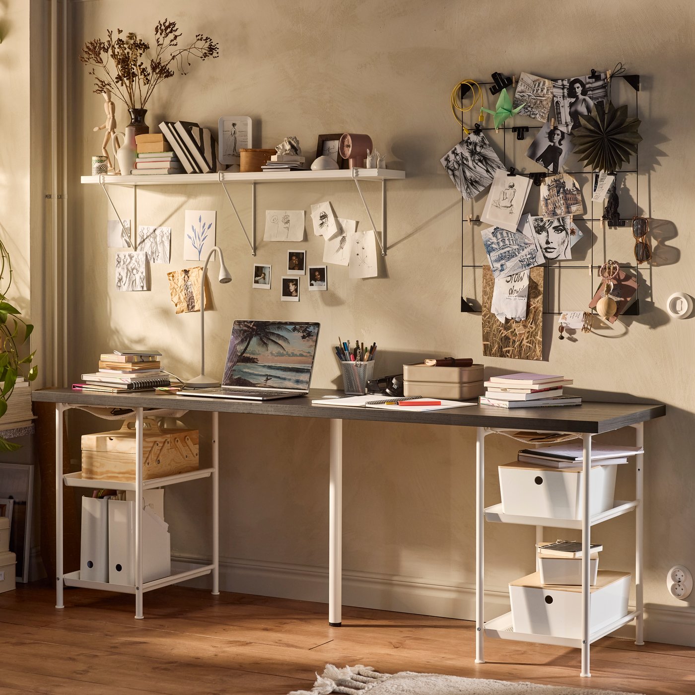 A black-brown/white LAGKAPTEN desk