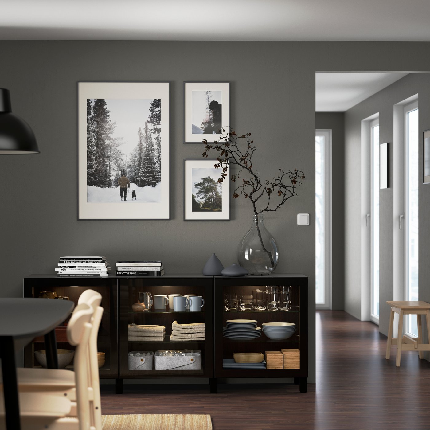 A black-brown/Glassvik/Stubbarp black/clear glass BESTÅ storage combination with doors