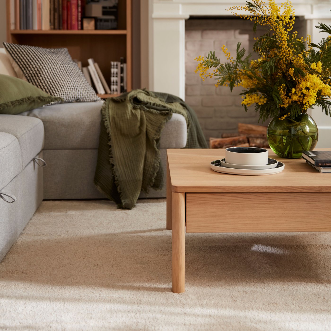 Tende DYTÅG beige scuro con nastro di rinforzo, 1 paio.