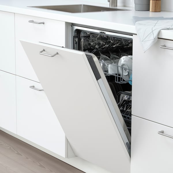 A LAGAN integrated dishwasher in the kitchen