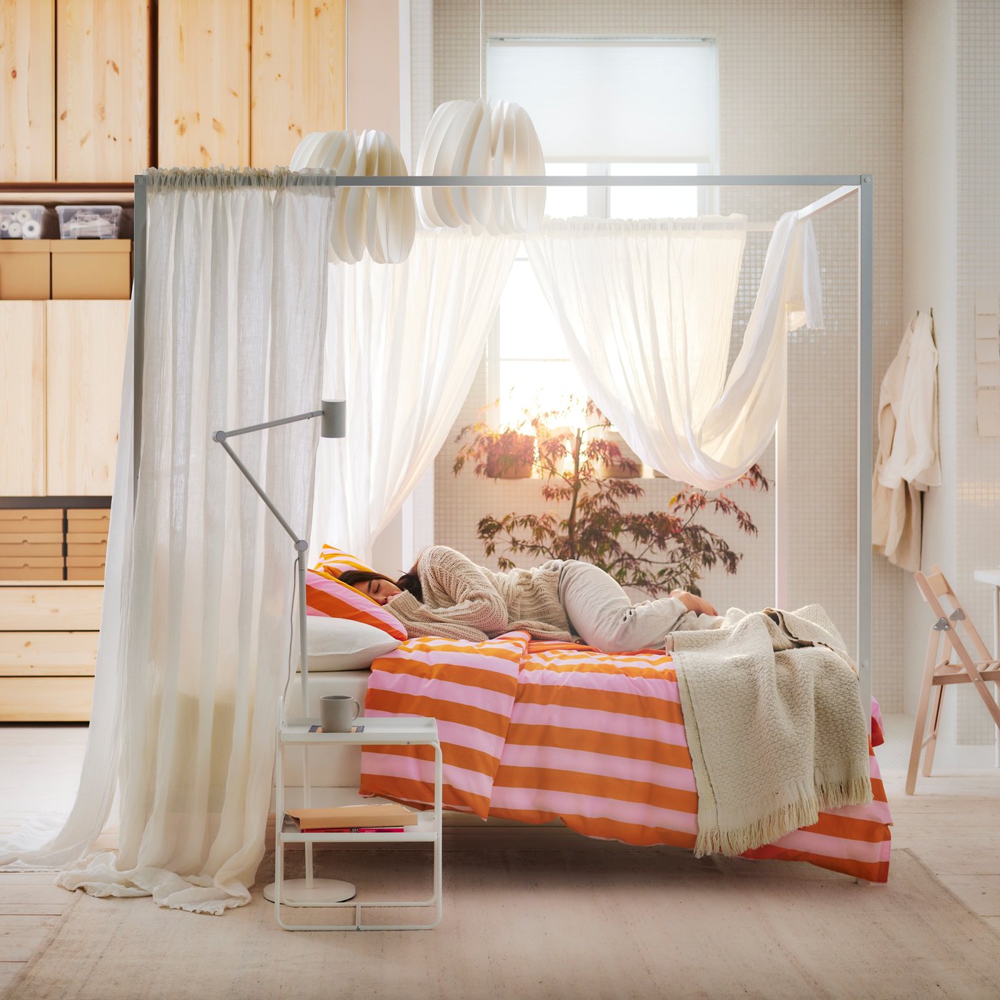 An off-white LAPPTÅG throw