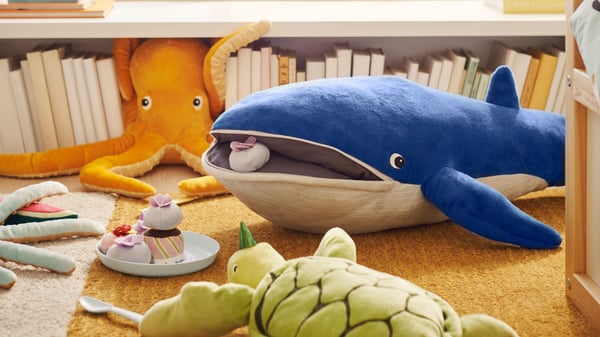 Are your children also fascinated by the sea and what lives there? Then take a dip in our collection of cuddly toys from the ocean. And because we strive for a more positive impact on the planet, they are made from recycled PET and ocean plastic.