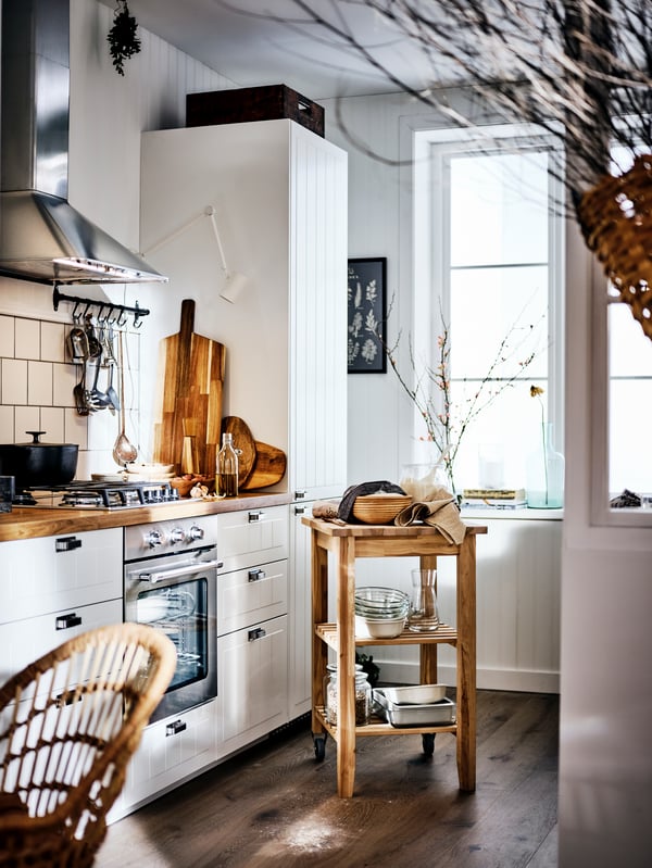 An IKEA 300 stainless steel MATTRADITION forced air oven in the kitchen