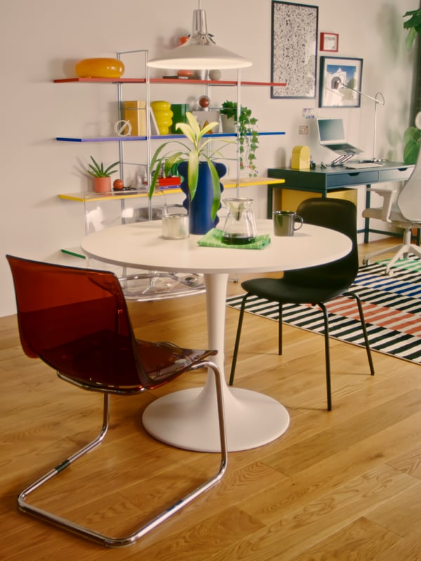 A BYAKORRE open shelving unit in the dining room
