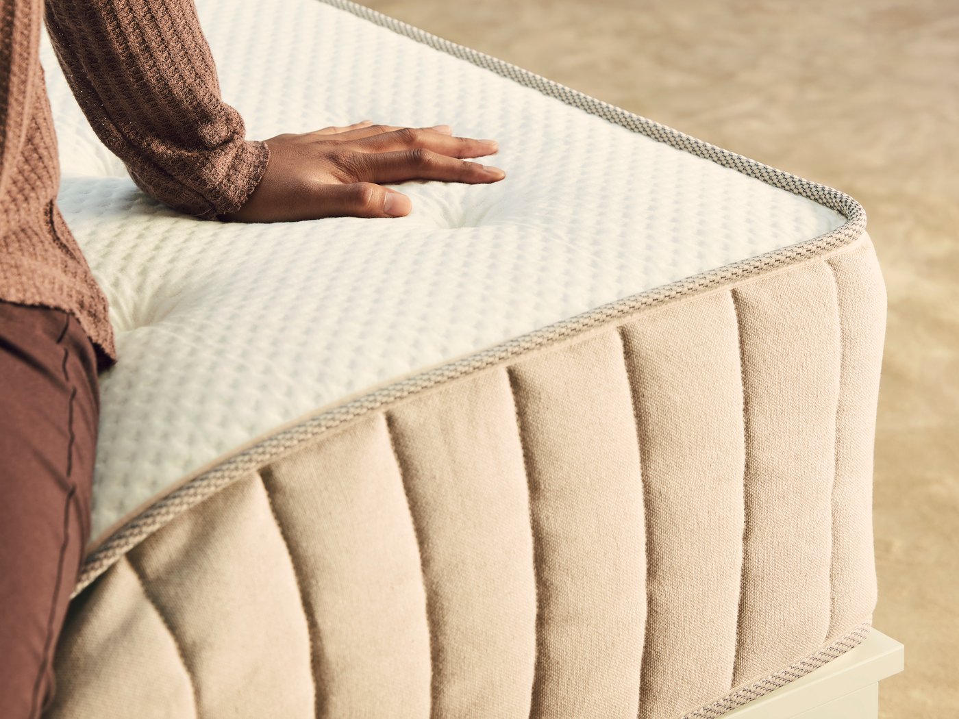 A medium firm/natural VATNESTRÖM pocket sprung mattress