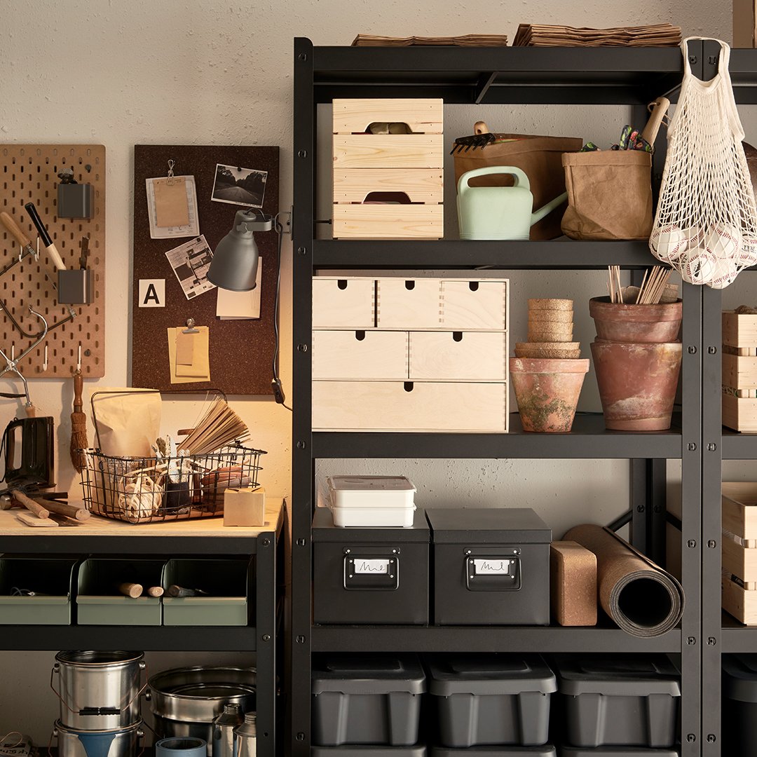 BROR heavy-duty shelving unit in black