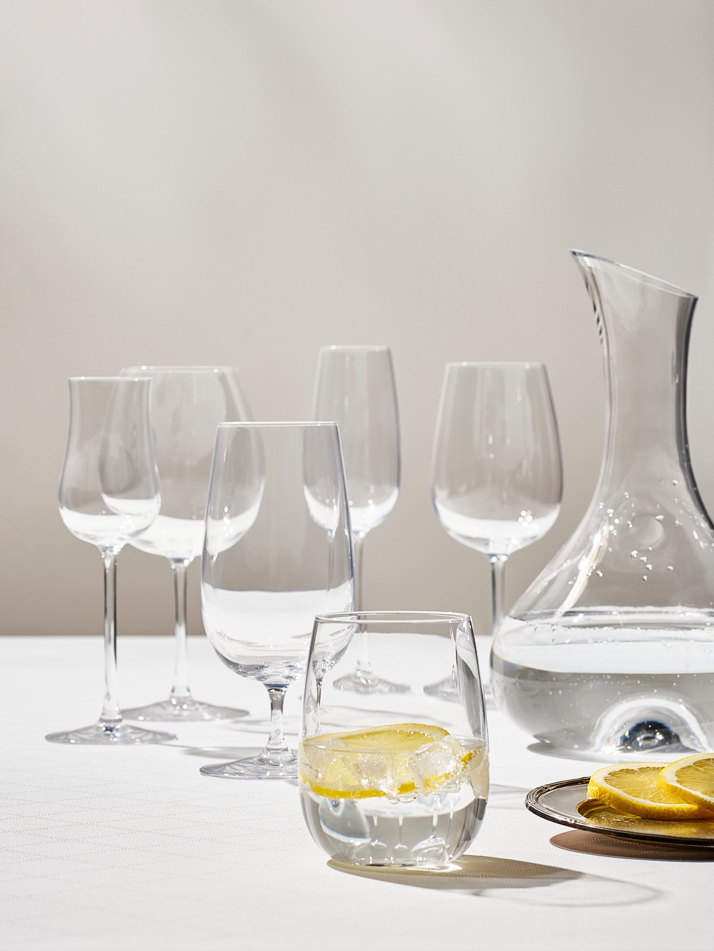 A clear glass STORSINT carafe