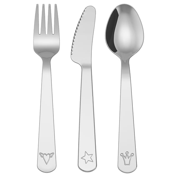 Silver barnbestickset med gaffel, kniv och sked, var och en med unik design på handtagen. Lämplig för små händer och tål maskindisk.