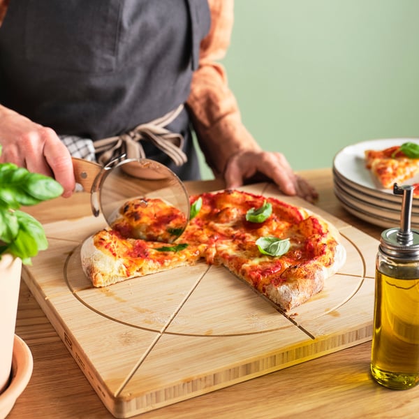 HAVSTULPAN Skärbräda, bambu, 35x35 cm