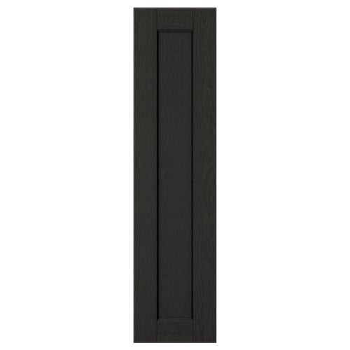 KÖKSLUCKA, LERHYTTAN, i svart. Den har en ram i massivt trä med fasade kanter och en fanerpanel, vilket ger ett traditionellt utseende.