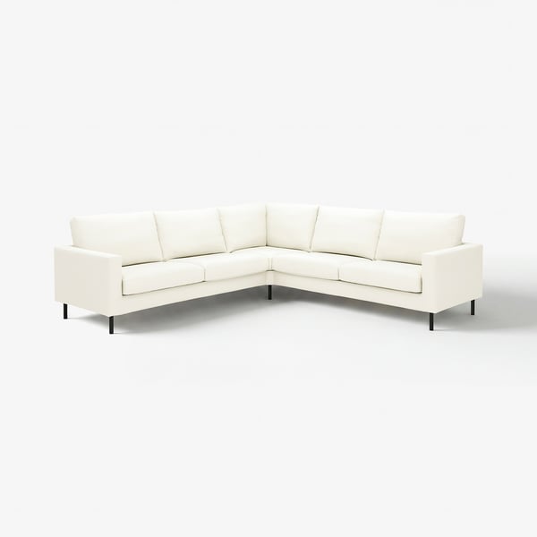 Vit L-formad modern soffa, rena linjer, stödjande dynor, minimalistisk design.