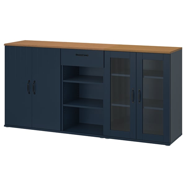 Ett blått SKRUVBY sideboard med ekskiva, med skåp och glasdörrar, perfekt för förvaring.