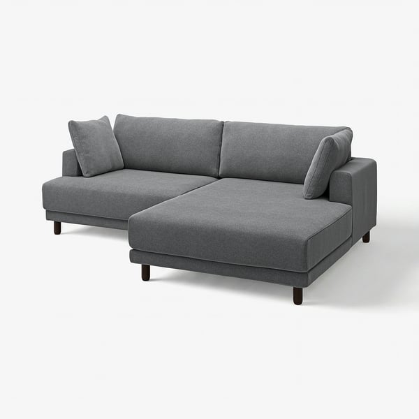 Modern grå sektionssoffa, UPPÅKRA, ren design, djupa kuddar och träben.
