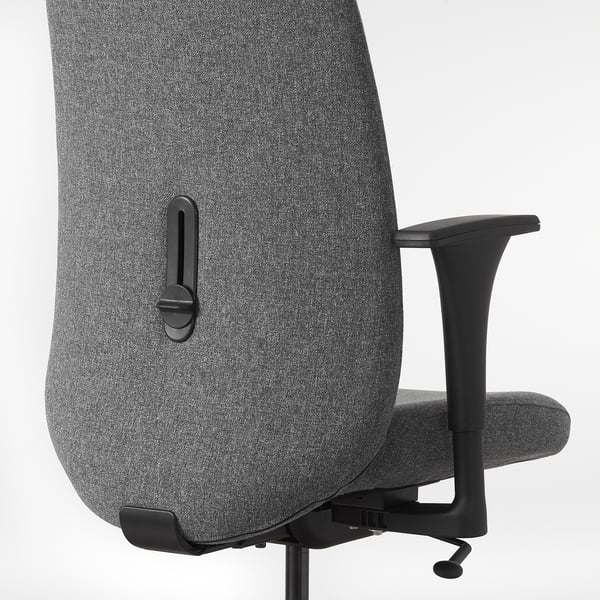 Justerbara armstöd för kontorsstolar i närbild som framhäver hållbara material och elegant design.
