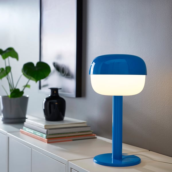 Blue BLÅSVERK lamp, books, plant - retro modern.