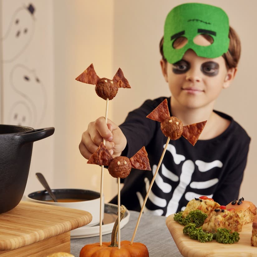 Småland Event: Spooktacular Masks