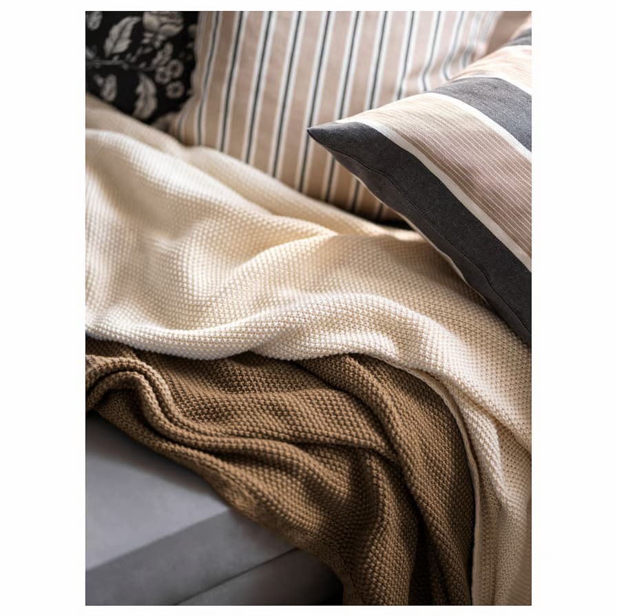Instore only offer 20% off throws & bedspreads