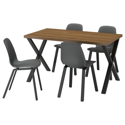 SKÅLSTA שולחן+4 כיסאות, גוון אגוז צורת X שחור-אפור/פלסטיק שחור מלבני מטאלי/שחור-אפור, 140x80 ס"מ