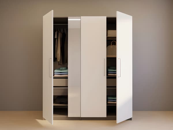 4 door wardrobe with mirror