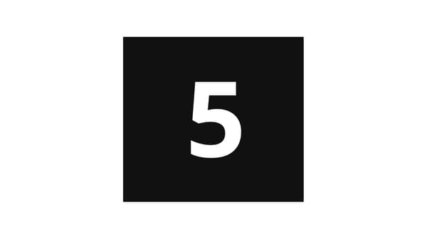 5 в чорному квадраті