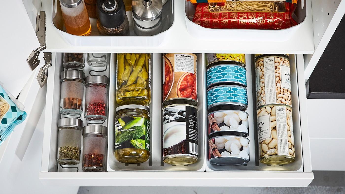 6 petua storan pantri untuk dapur anda