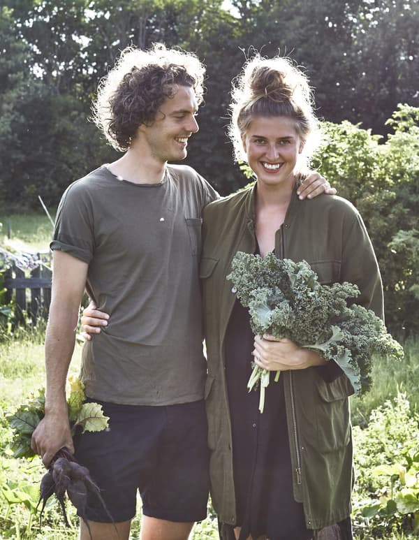 A portrait of Jakob and Mia