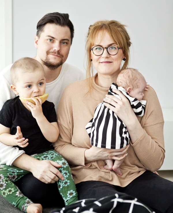 A portrait of Sofie and her family.