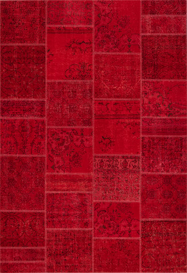 A red SILKEBORG rug.