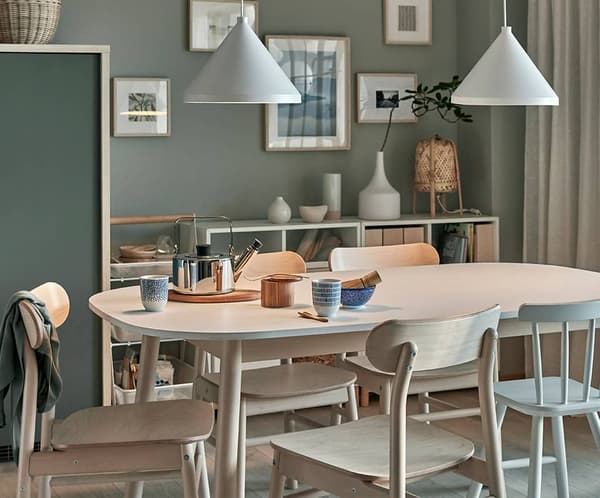 a round dining table