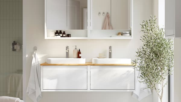 ÄNGSJÖN bathroom – Sleek bathroom for any theme.