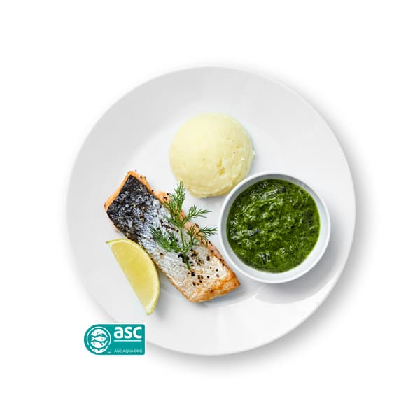 Baked salmon fillet