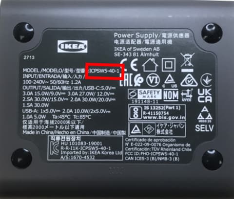 close-up of powerbank  description 