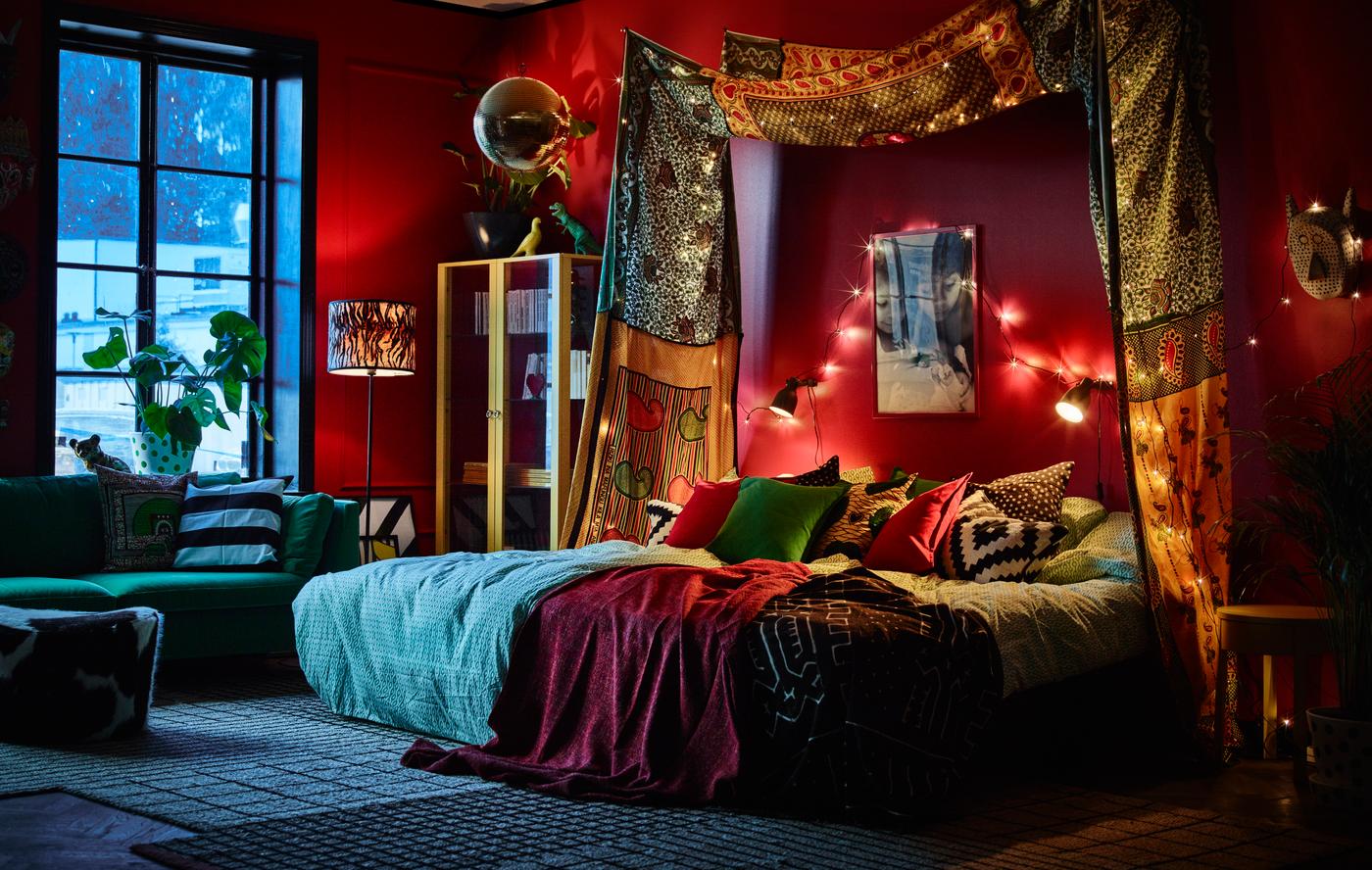Come take a look into one of our stylist’s dream bedroom setups.