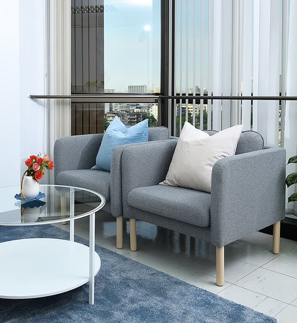 Create an inviting impression with VISKABACKA armchairs