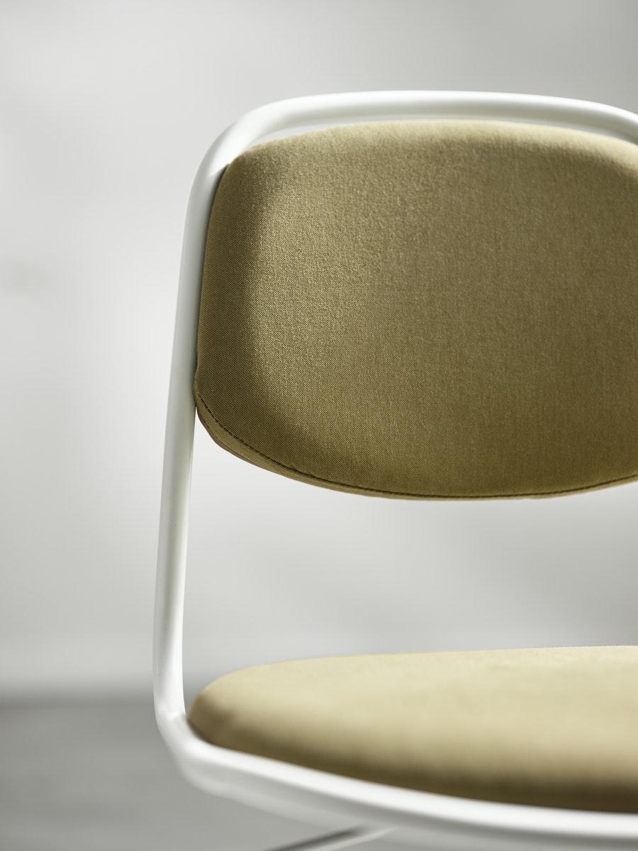 Desk chair