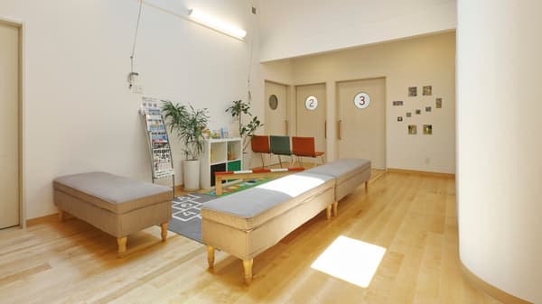 子どもが緊張しない空間づくり