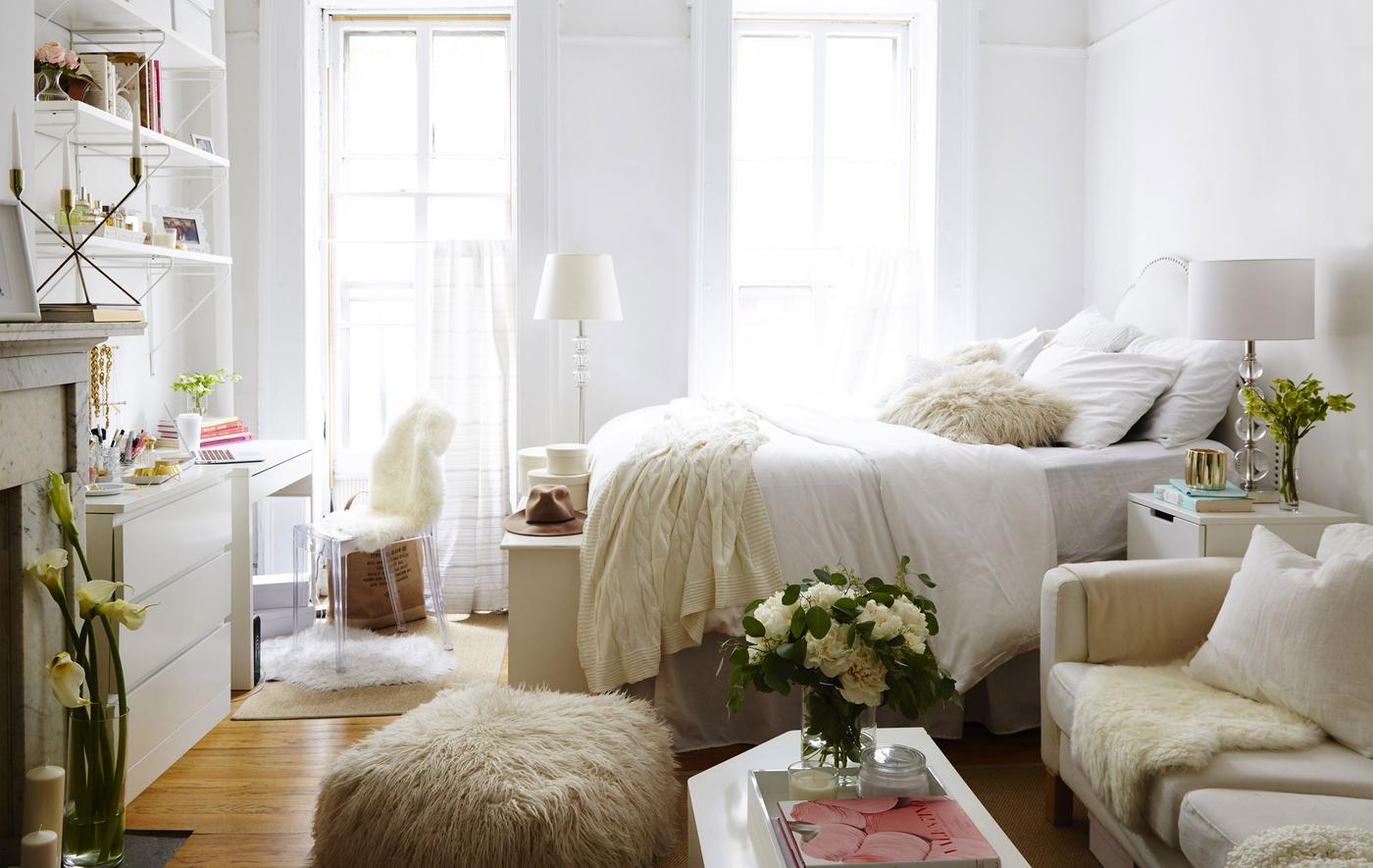 Dria’s one-room apartment in New York