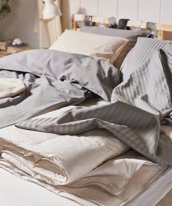Envie de dormir comme un bébé dans des matériaux naturels ? Choisissez un matelas en matériaux naturels, comme le matelas à ressorts ensachés IKEA HIDRASUND. Composé de latex naturel, fibres de coco, coton, laine et lyocell, il offre un niveau de confort accru.
