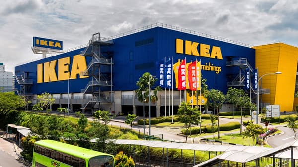 Exterior of IKEA Tampines, with 