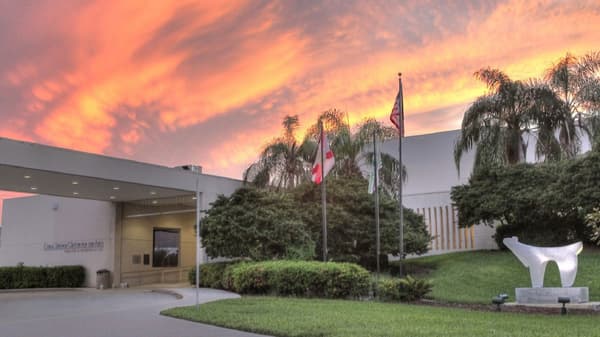 Exterior view of CS Museum of Art 