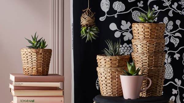 FRIDFULL – Handwoven from water hyacinth.