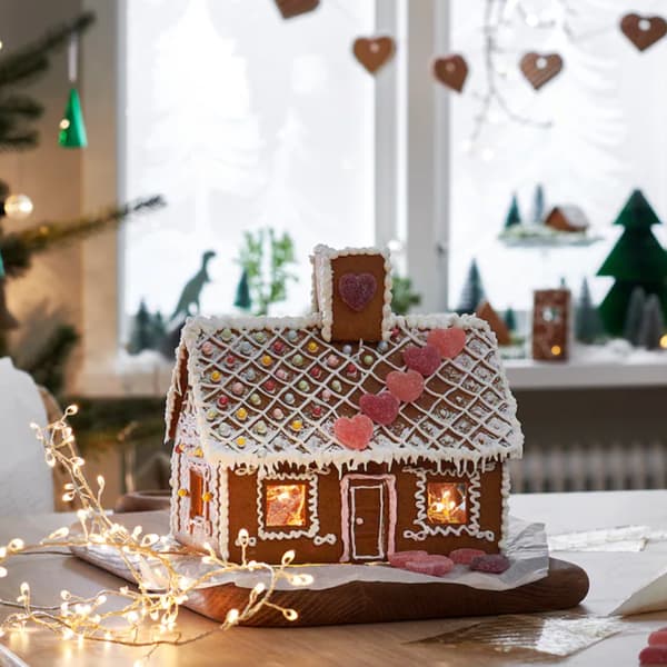 Gingerbread house completed