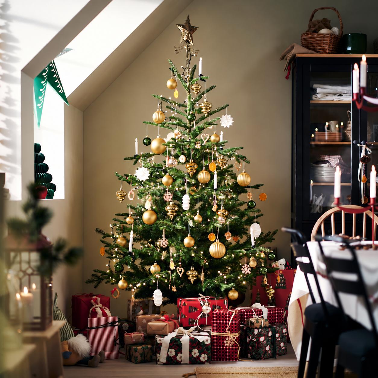 gold and silver tree
