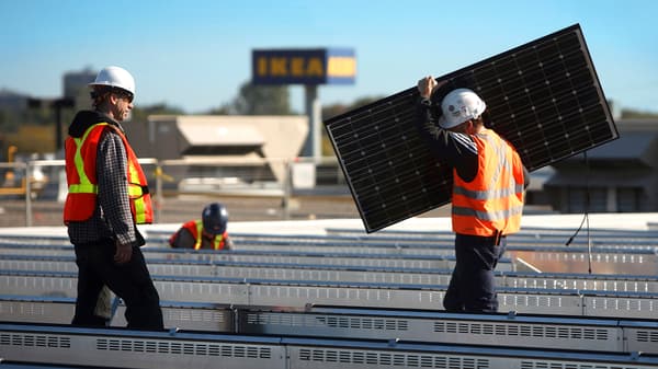 Gracias a grandes inversiones en turbinas eólicas y paneles solares, IKEA pronto será energéticamente independiente